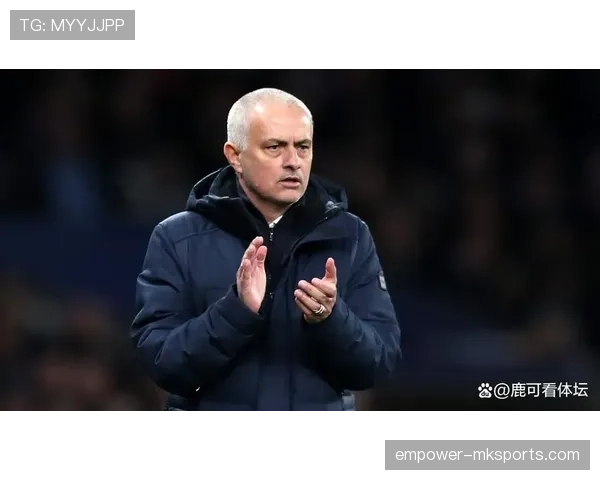 穆里尼奥战术核心揭秘：如何以铁血防守与精准反击铸就胜利之师