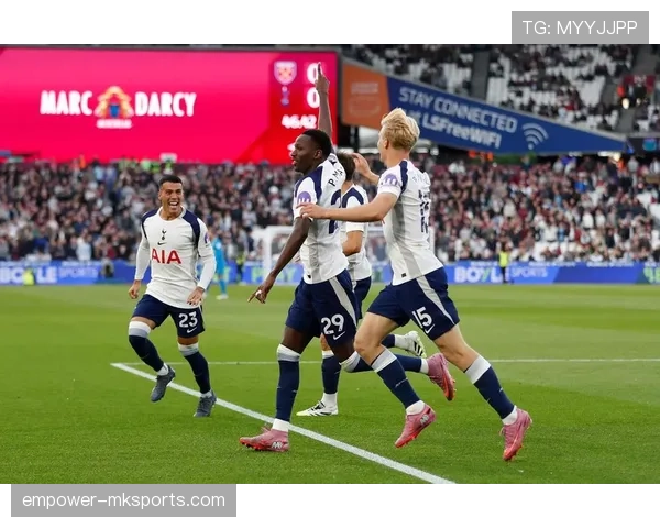 英超焦点战:强强对话展现联赛竞争格局 英超焦点战:强强对话展现联赛竞争格局